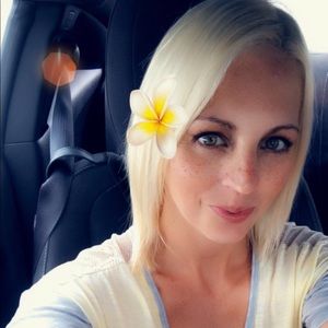 Meet your Posher, Nicole